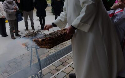 IL FALO’ DEI RAMI BENEDETTI PER LA PREPARAZIONE DELLE CENERI –